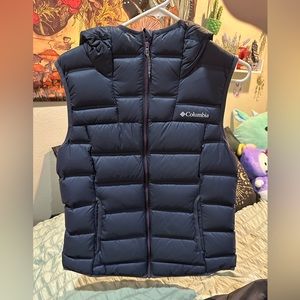 Women’s M Navy Blue Columbia Puffer Vest